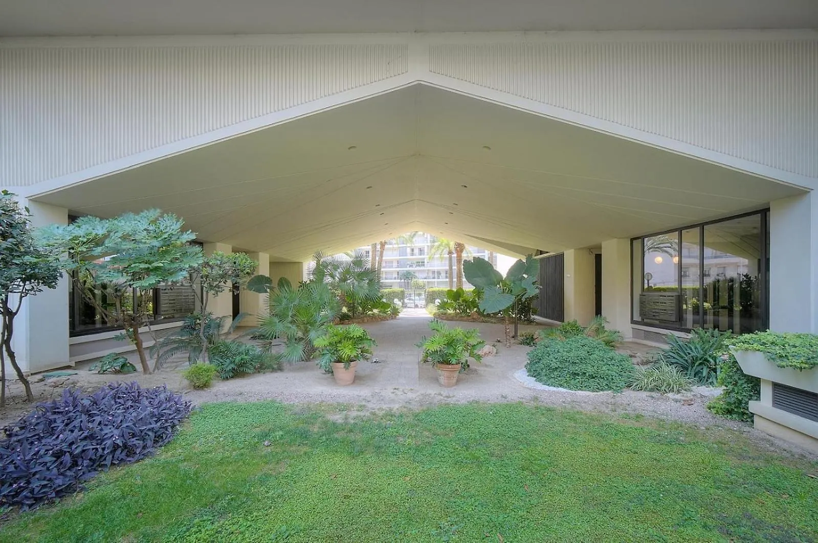 Apartment Studio Moderne Les Jardins De La Croisette Cannes France